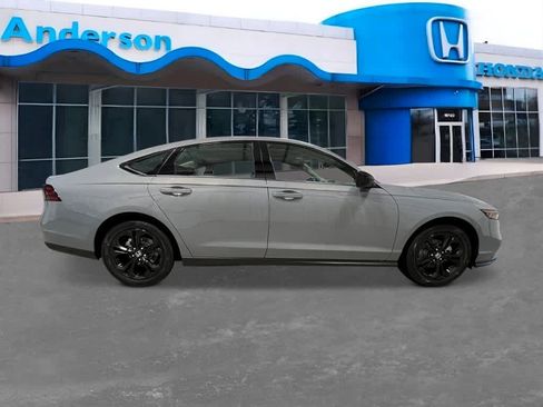 New 2025 Honda Accord SE image 7