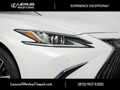 Used 2024 Lexus ES 350 w/ Premium Package image 3