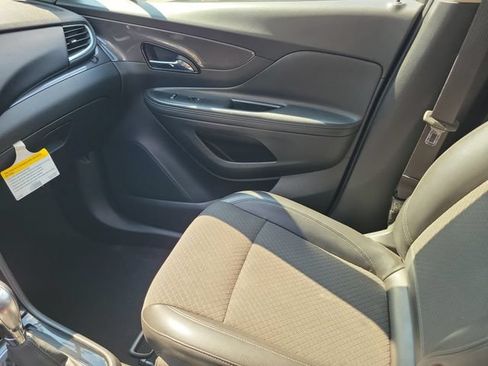 Used 2018 Buick Encore Preferred FWD image 32
