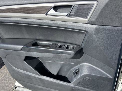 Used 2019 Volkswagen Atlas SEL image 18