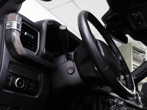 Used 2025 Ford F250 Platinum image 31