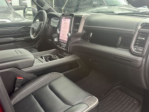 Used 2025 RAM 1500 Limited image 5
