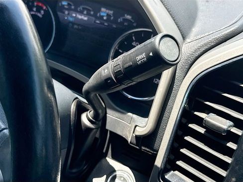Used 2022 Ford F350 Lariat w/ Lariat Ultimate Package AWD/4WD image 21