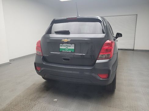 Used 2019 Chevrolet Trax LS w/ Tint and Cruise Package FWD image 7