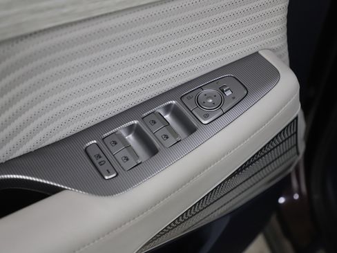 Used 2023 Hyundai Palisade Calligraphy image 22