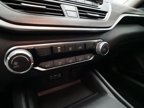 Certified 2025 Nissan Altima 2.5 SV image 20