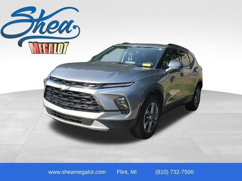 Used 2024 Chevrolet Blazer LT w/ Convenience Package FWD image 1