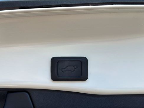 Used 2022 Toyota RAV4 Limited w/ Limited Grade Weather Package AWD/4WD image 34