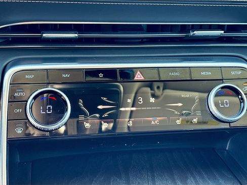 Used 2021 Genesis GV80 2.5T w/ Advanced Package 02 image 15