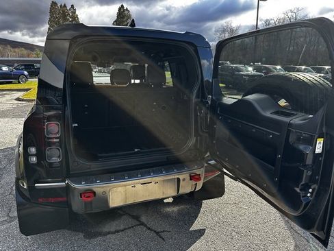 Used 2020 Land Rover Defender 110 X image 13