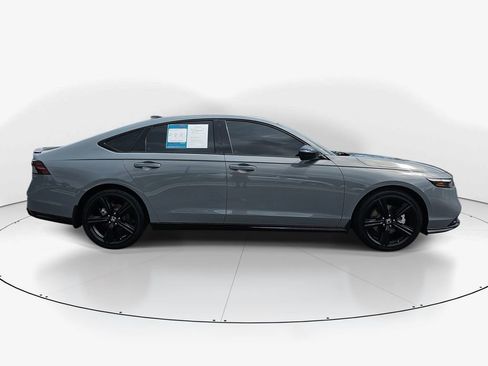 Used 2025 Honda Accord Sport image 5