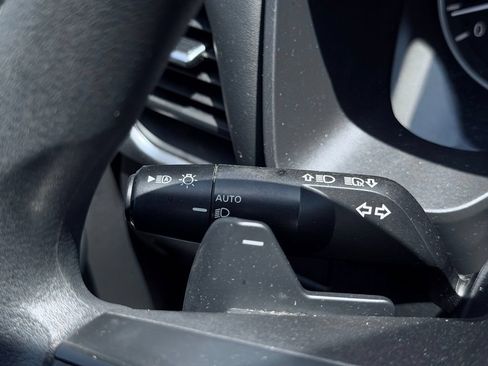 Used 2023 Nissan Rogue S AWD/4WD image 26