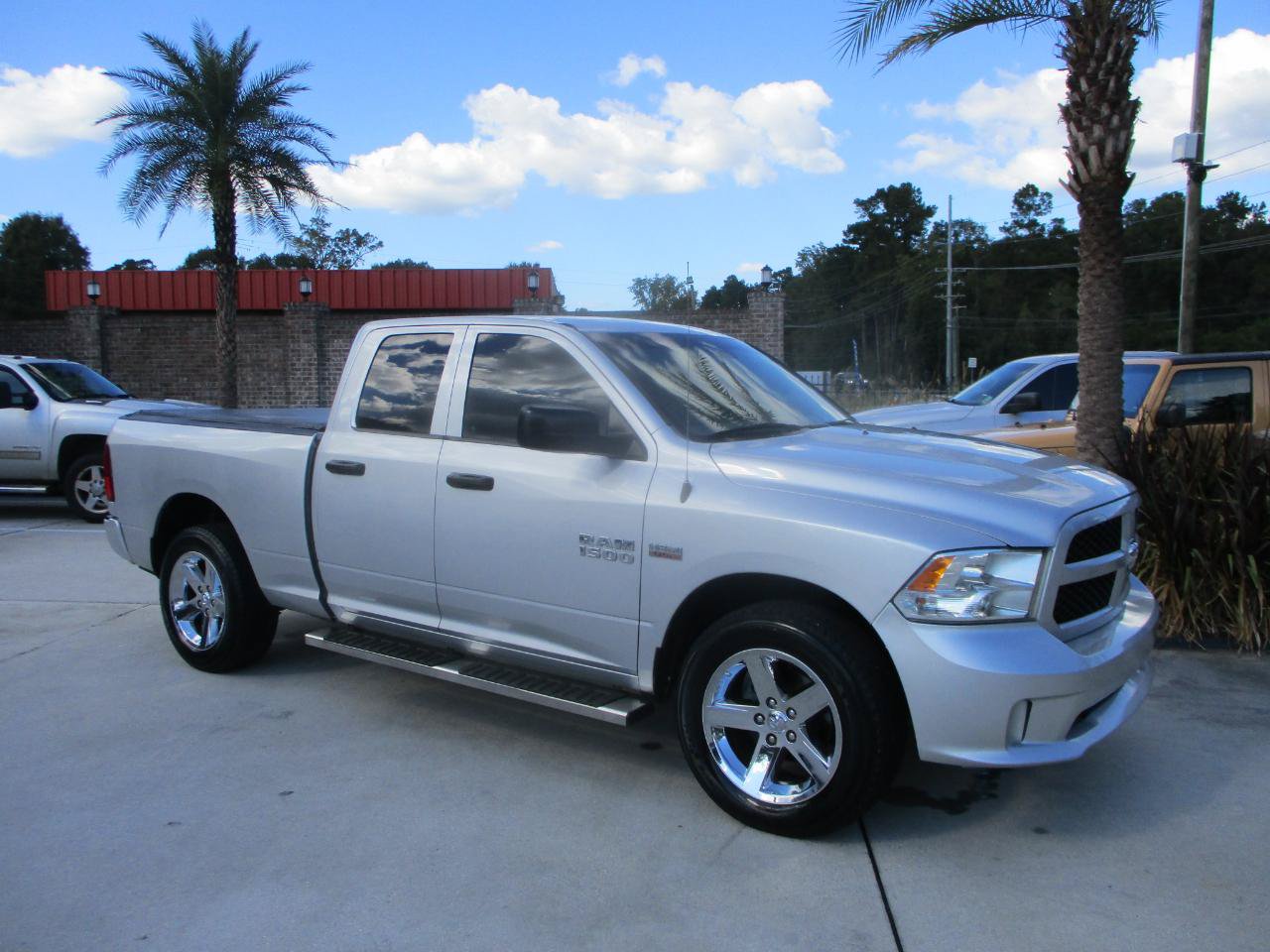 Used 2014 RAM 1500 Express AWD/4WD image 3