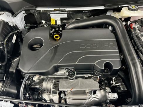 New 2026 Chevrolet Equinox ACTIV w/ Safety and Technology Package image 25