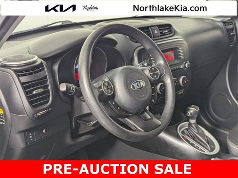 Used 2016 Kia Soul image 11