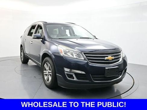 Used 2016 Chevrolet Traverse LT image 1