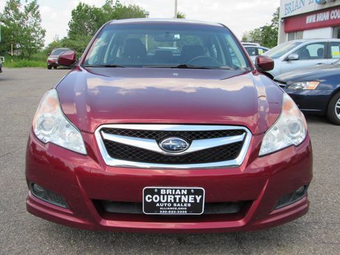 Used 2012 Subaru Legacy 3.6R Limited AWD/4WD image 3