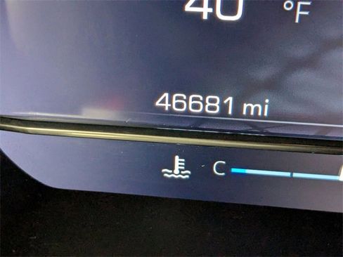 Certified 2024 GMC Sierra 1500 SLT image 19