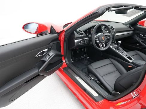 Certified 2025 Porsche 718 Boxster S RWD image 6