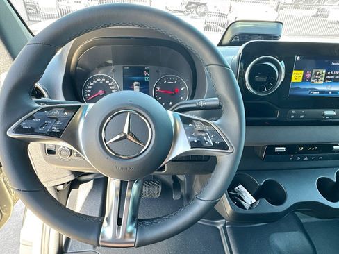 New 2025 Mercedes-Benz Sprinter 2500 image 11