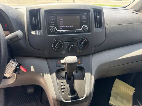 Used 2019 Nissan NV200 SV FWD image 18