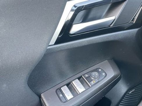 Used 2025 Mitsubishi Outlander ES image 13