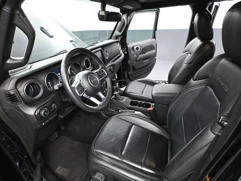 Used 2023 Jeep Wrangler Unlimited Sahara w/ Cold Weather Group image 22