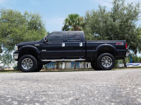 Used 2006 Ford F250 Lariat AWD/4WD image 15