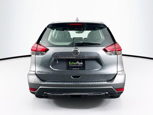 Used 2019 Nissan Rogue S FWD image 7