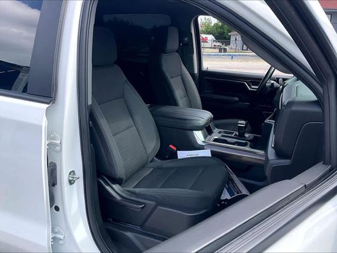 Used 2023 Chevrolet Silverado 1500 LT Trail Boss w/ Convenience Package II AWD/4WD image 8