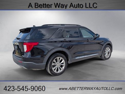Used 2020 Ford Explorer XLT w/ Equipment Group 202A AWD/4WD image 3