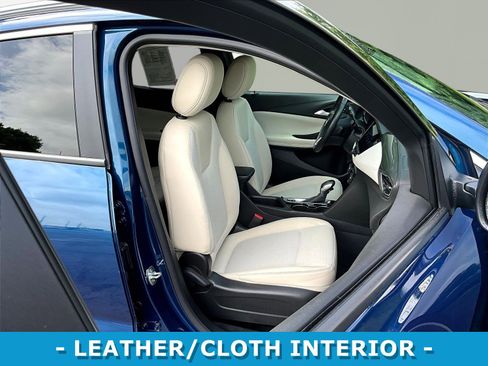 Used 2020 Buick Encore GX Select AWD/4WD image 29