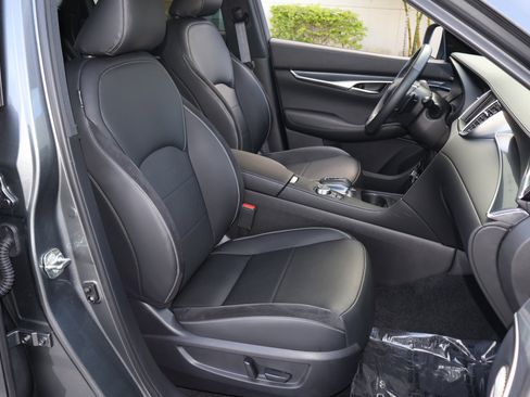 Certified 2025 INFINITI QX50 Sport image 22