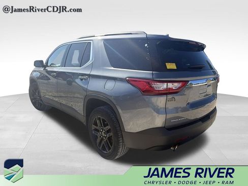 Used 2020 Chevrolet Traverse LT FWD image 8