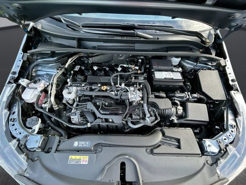 Used 2025 Toyota Corolla LE FWD image 31