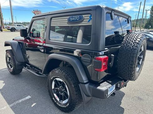 Used 2022 Jeep Wrangler Rubicon w/ Steel Bumper Group AWD/4WD image 4