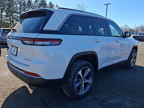 New 2026 Jeep Grand Cherokee Limited image 3