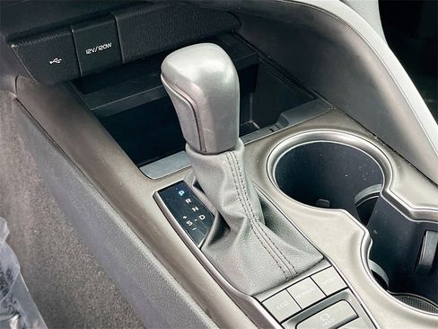 Used 2024 Toyota Camry XSE image 16