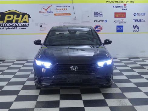 Used 2024 Honda Accord Sport image 2