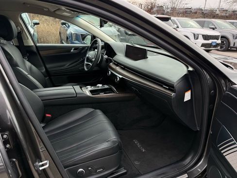 Used 2024 Genesis G80 image 25