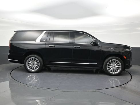 Used 2023 Cadillac Escalade ESV Premium Luxury AWD/4WD image 6