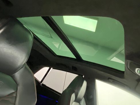 Used 2022 Audi RS Q8 w/ Carbon Optic Package image 24