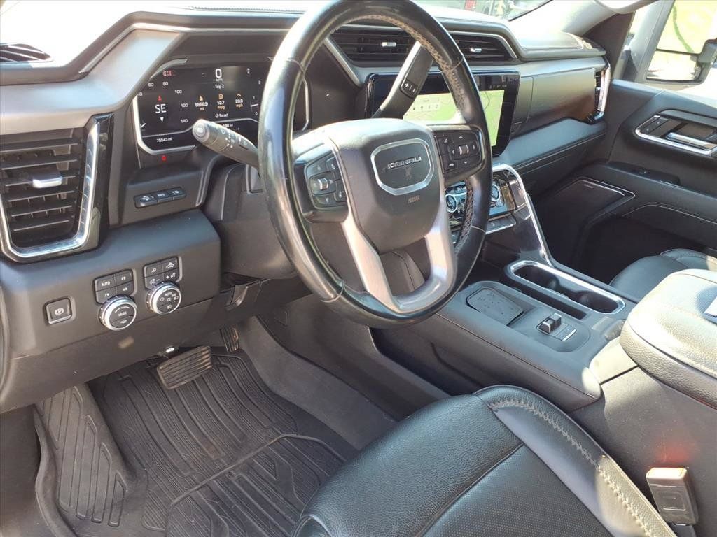 Used 2024 GMC Sierra 3500 Denali w/ Denali Reserve Package AWD/4WD image 12