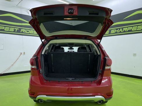 Used 2019 Dodge Journey Crossroad FWD image 9