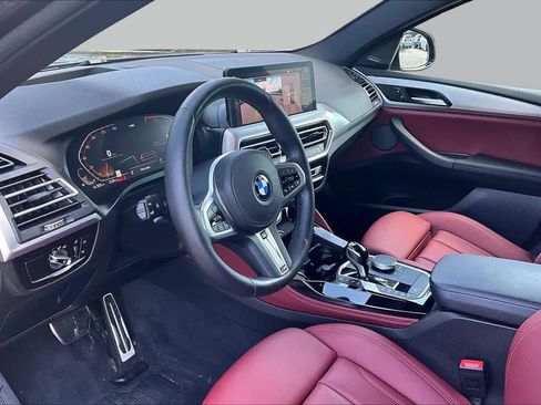 Used 2025 BMW X4 xDrive30i w/ Premium Package AWD/4WD image 17