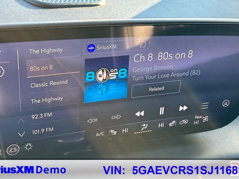Certified 2025 Buick Enclave Avenir image 36