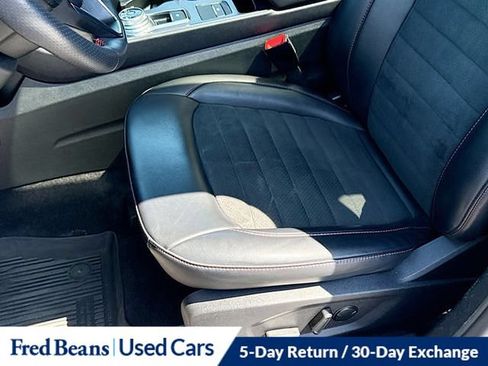 Used 2024 Ford Edge ST-Line AWD/4WD image 27