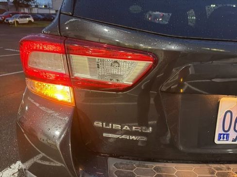 Used 2018 Subaru Crosstrek 2.0i Premium image 7