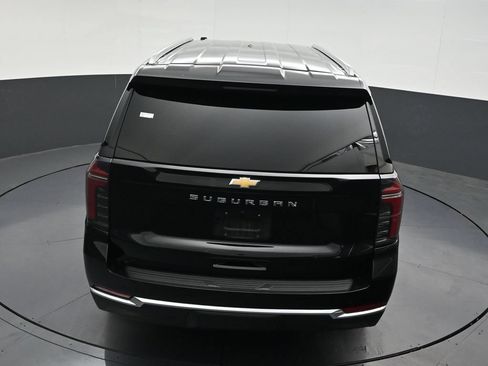 Used 2026 Chevrolet Suburban LS RWD image 20