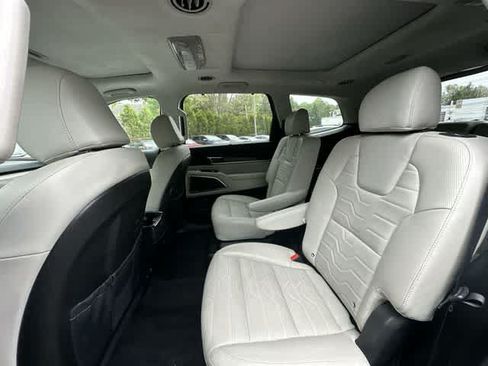 Used 2022 Kia Telluride SX w/ SX Prestige Package AWD/4WD image 19